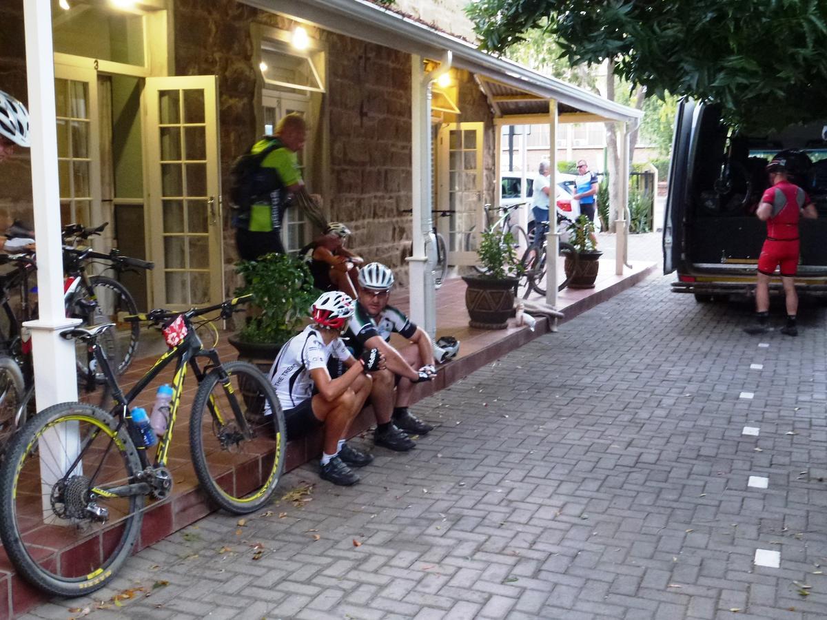 @Yamkela Guest House Oudtshoorn Eksteriør billede